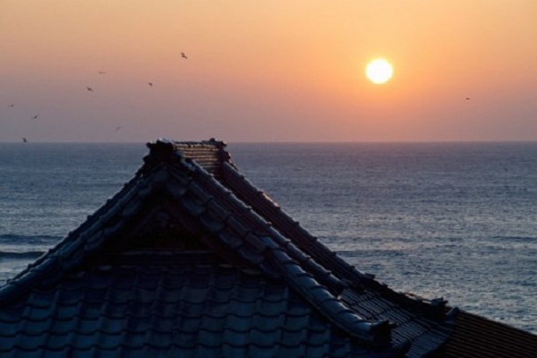 太平洋を眼下に望む正榮山・妙海寺